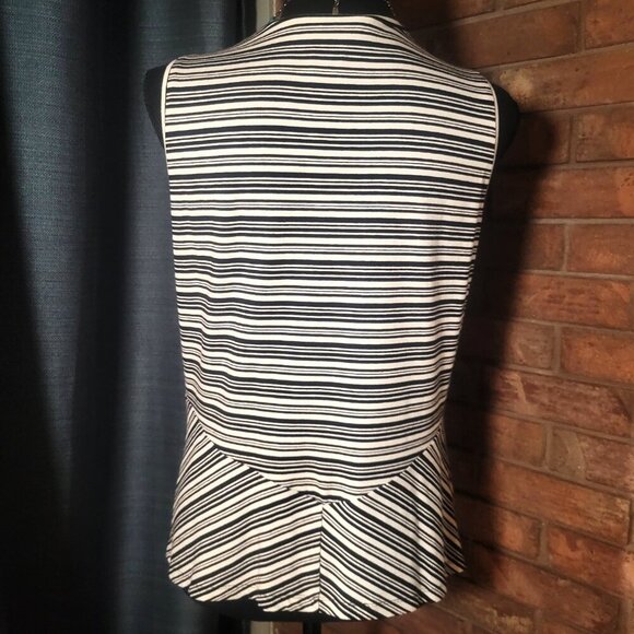 Yansi Fugel Women's Multi Directional Stripe Sleeveless Top Black/White - Size L - Picture 3 of 8